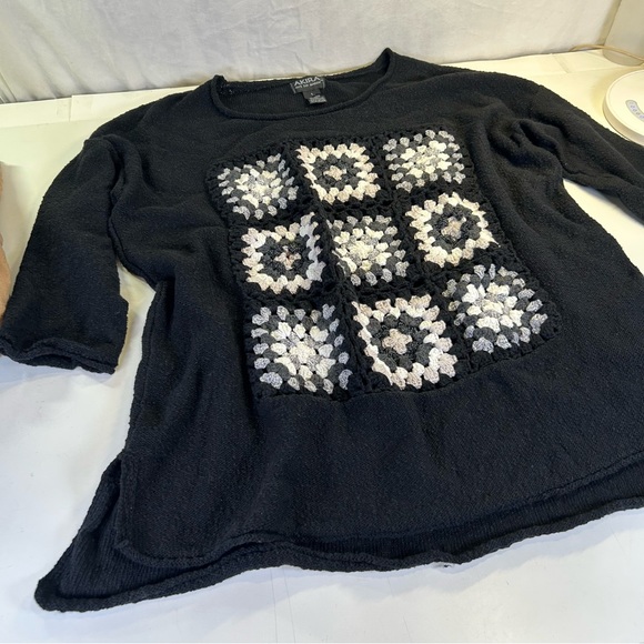 Akira Art To Wear Black Crochet Granny Square Cotton Boho Tunic Sweater. Size L - Picture 6 of 7